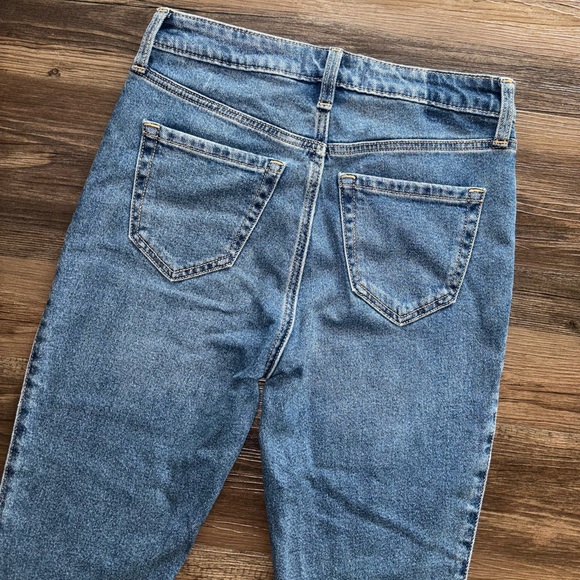 Abercrombie Jeans - Picture 3 of 4